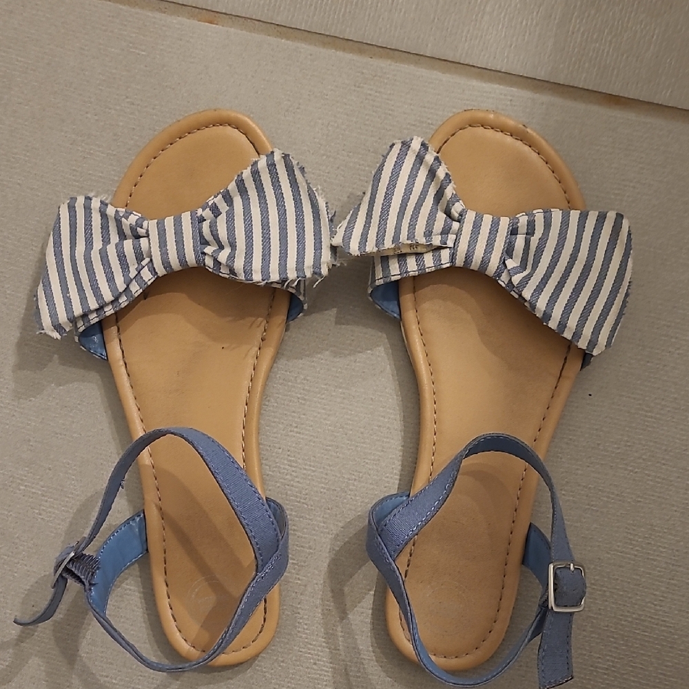 Striped Bow Sandals with Blue Straps